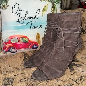 Vince  NWOB! Adisa Lace-Up Open Toe Suede Leather Heel In Tan Size 10M